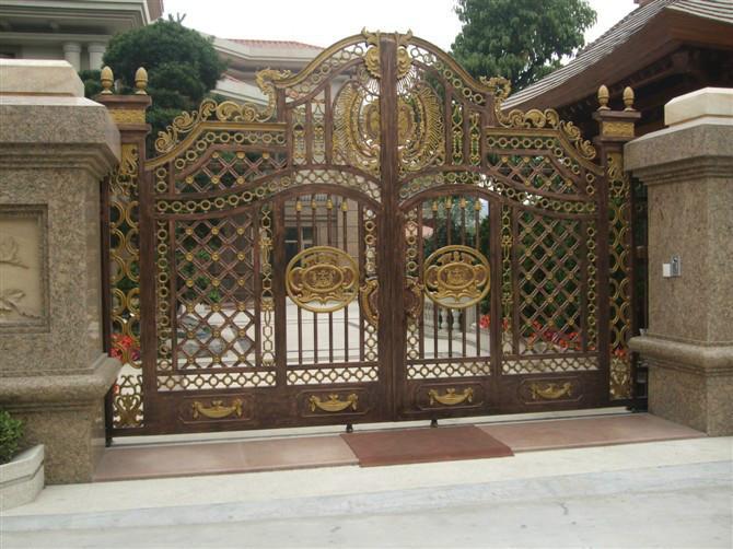 某明星別墅大門完工